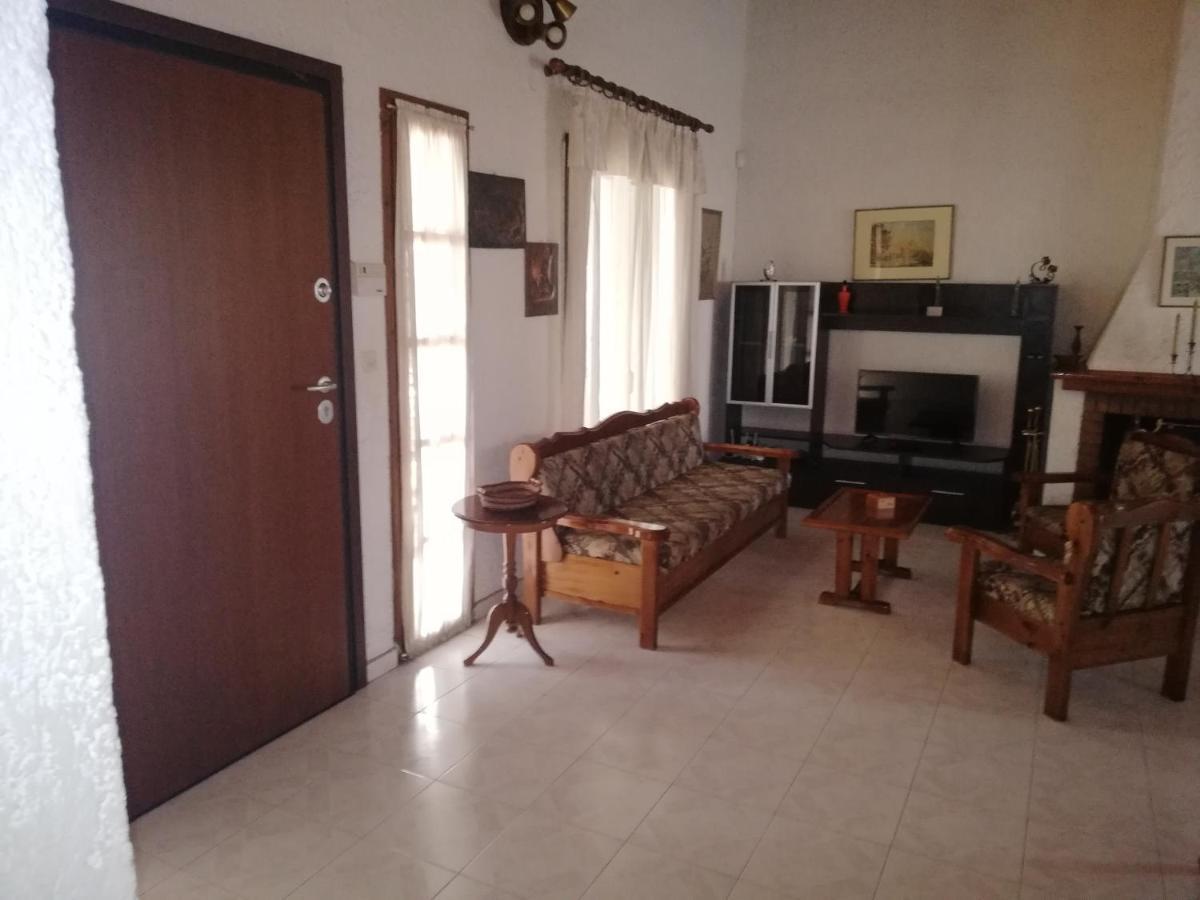 Sunhouse Vrachati Luaran gambar