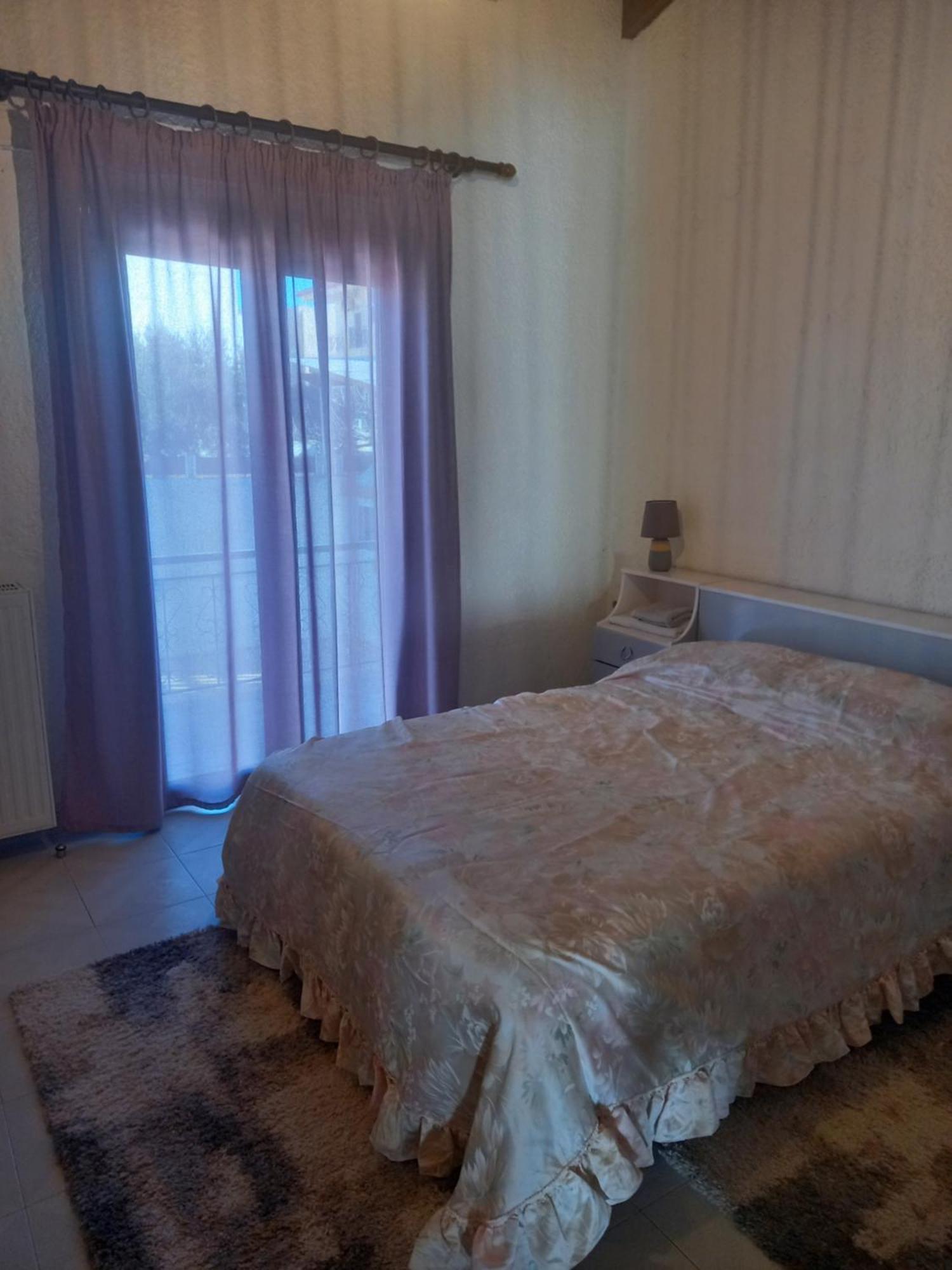 Sunhouse Vrachati Luaran gambar